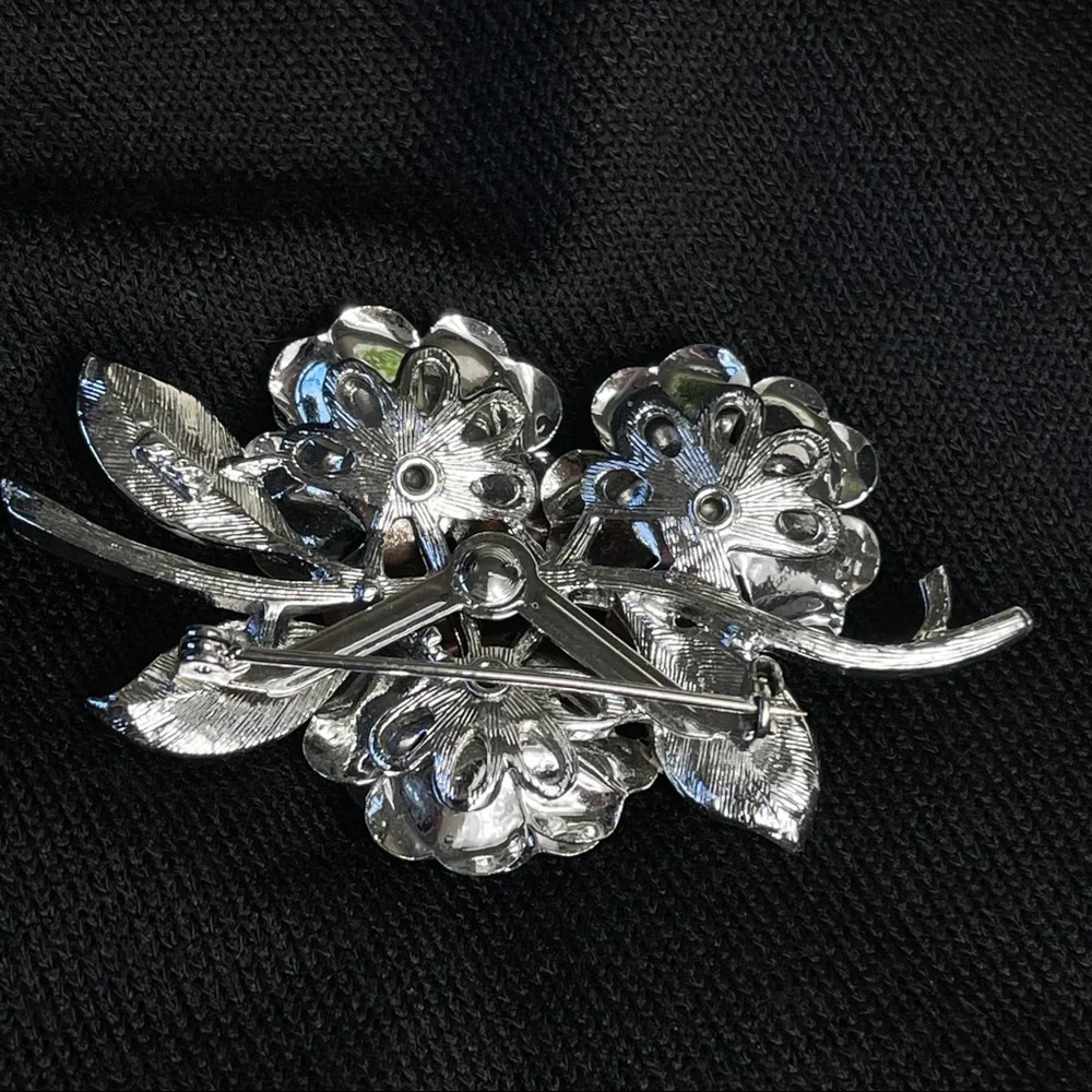 CORO pin VINTAGE floral BROOCH silver + rhinestone FEMININE stylish TIMELESS - Picture 10 of 13